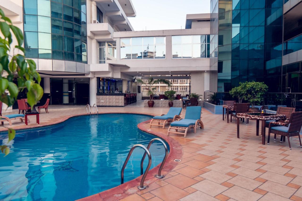 Peacock Hotel ดาร์เอสซาลาม ภายนอก รูปภาพ