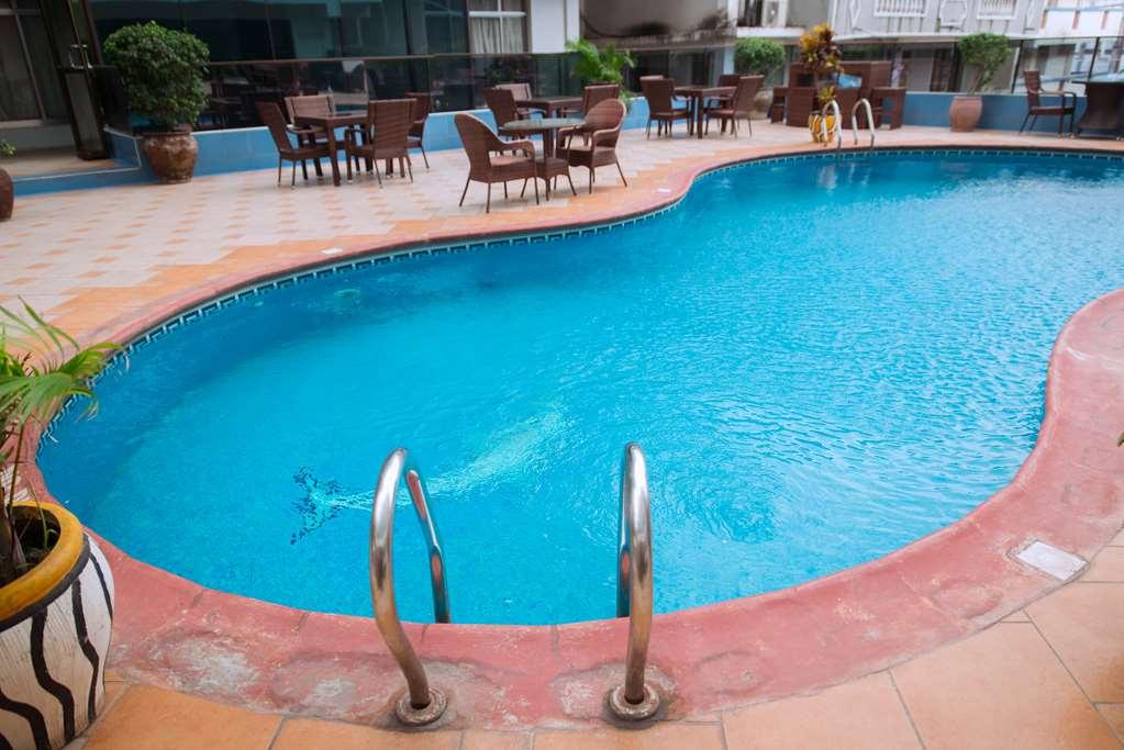 Peacock Hotel ดาร์เอสซาลาม ภายนอก รูปภาพ