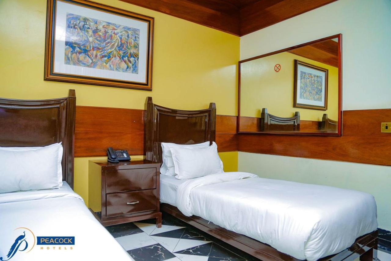 Peacock Hotel ดาร์เอสซาลาม ภายนอก รูปภาพ
